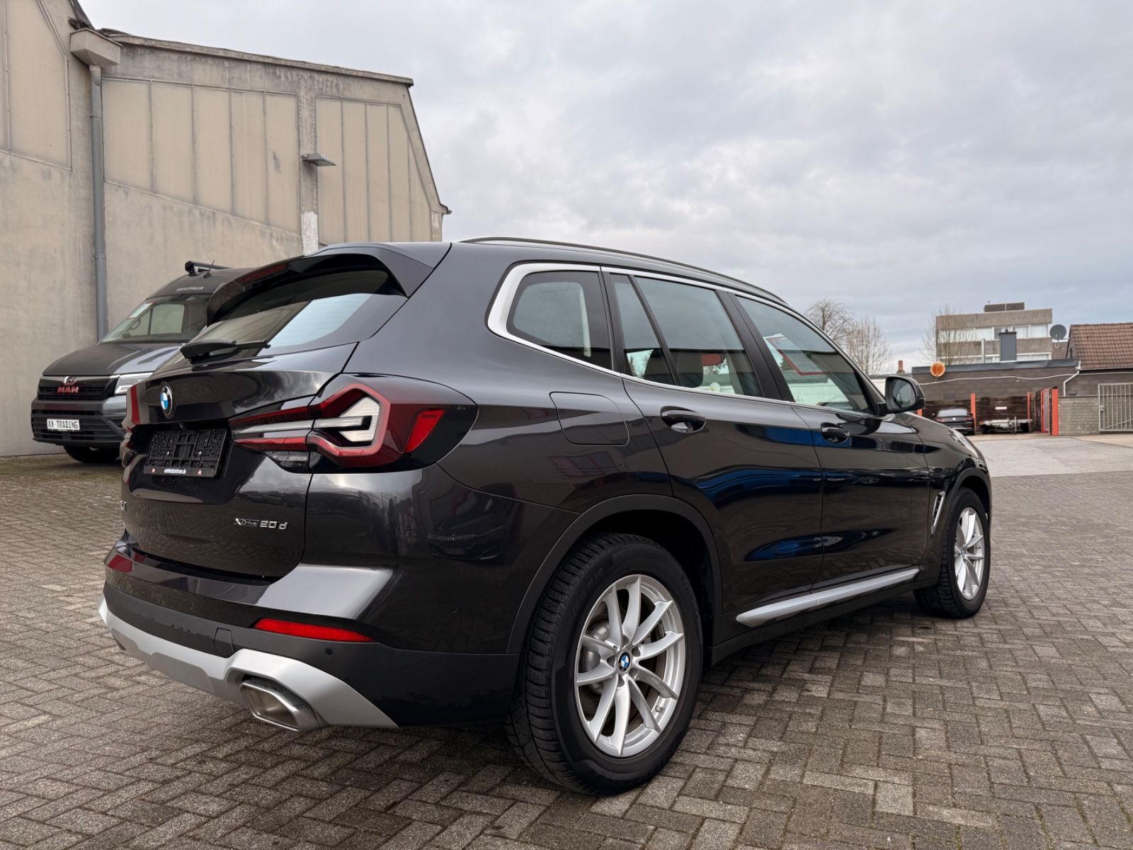 BMW X3 xDrive 20 d LEDER NAVI AUTOMATIK NEUES MODELL foto 5
