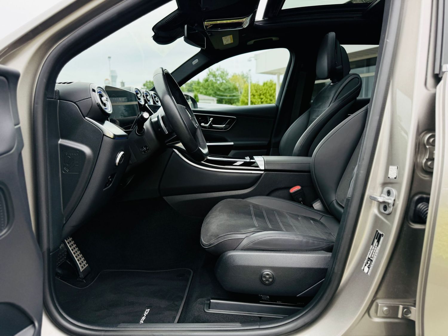 Fahrzeugabbildung Mercedes-Benz GLC 300 d 4M AMG - 360°, Panodach, Standh, Digit