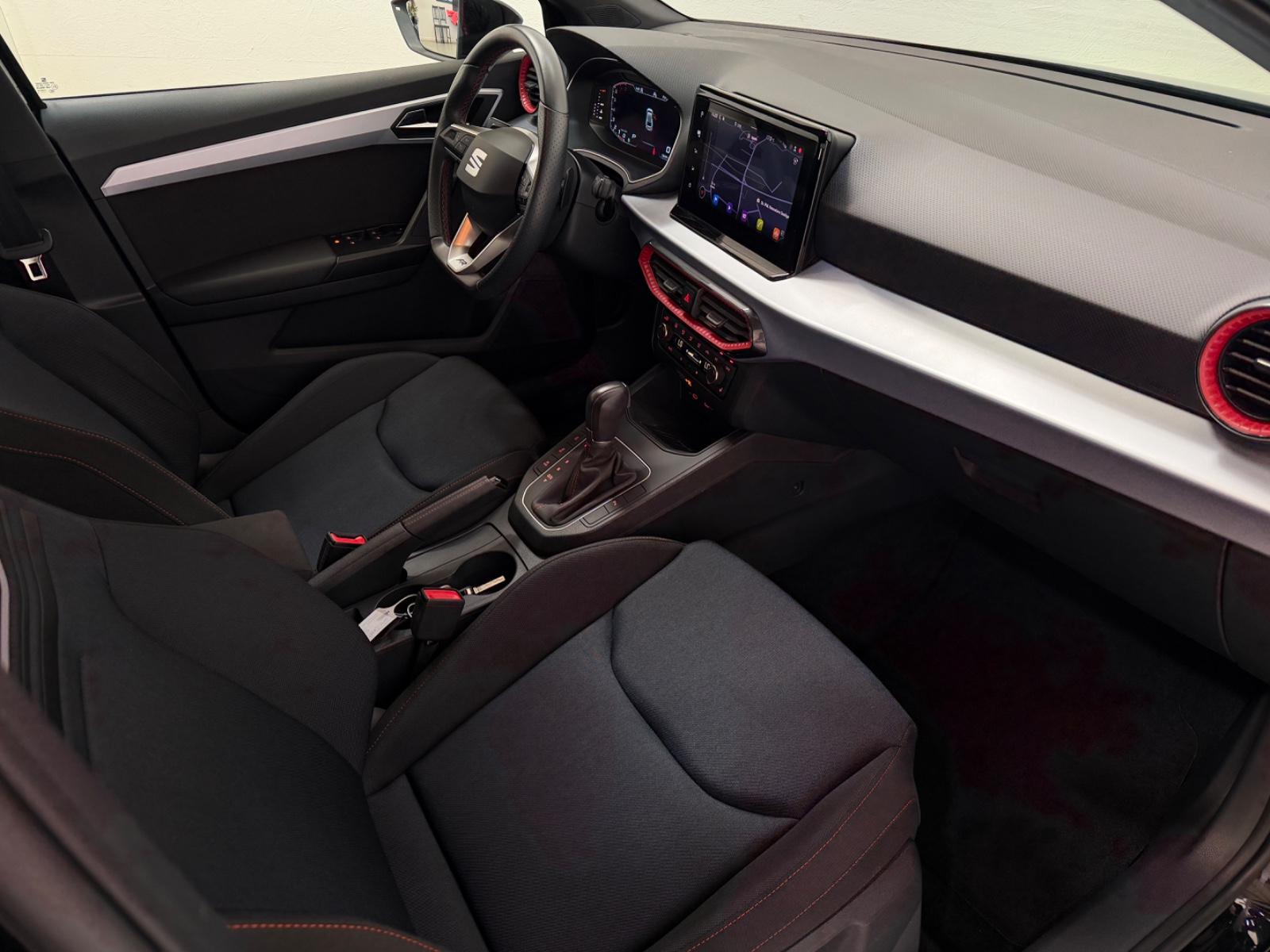 Seat Ibiza FR DSG/KAM/LED/SHZ/KESSY/CARPLAY/NAVI/PDC