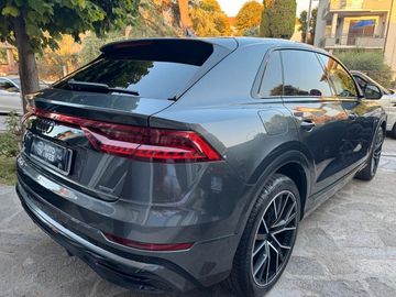 Audi Q8 - 9