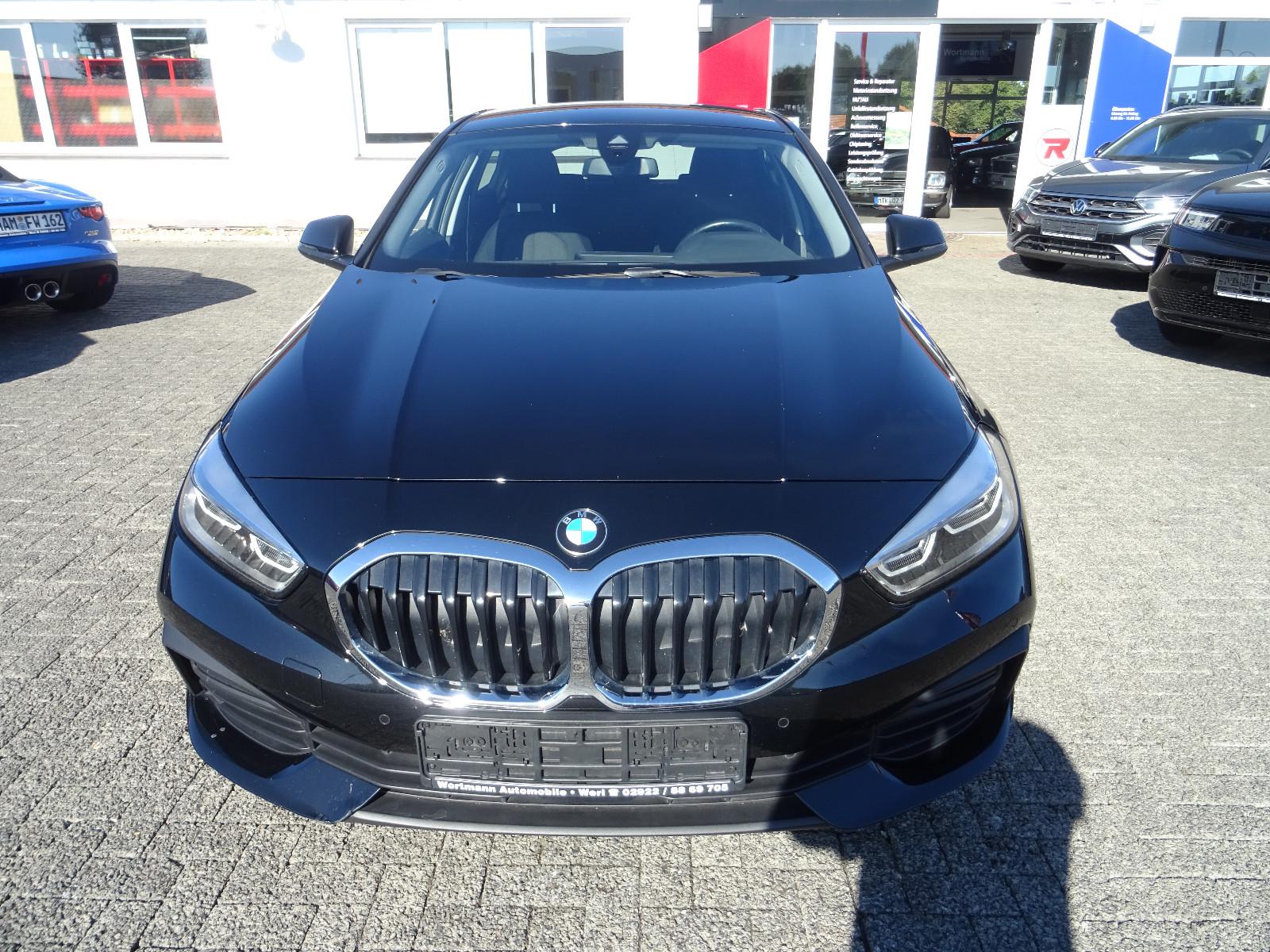 BMW 118 i Advantage LED Navi SHZ LHZ PDC