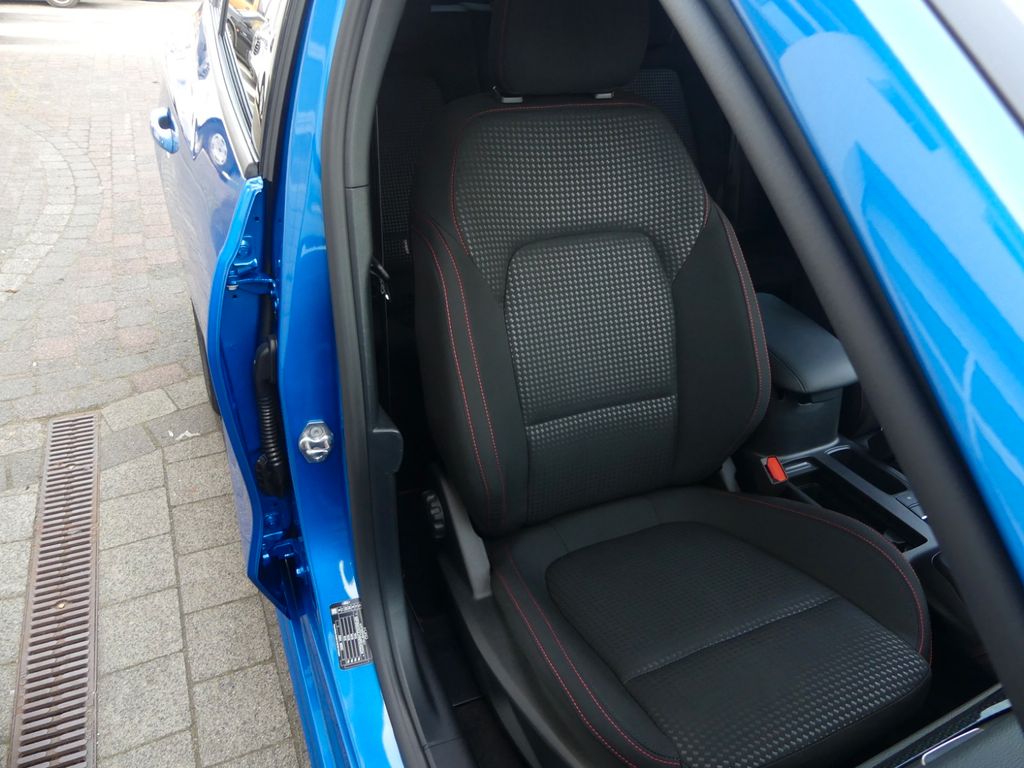 FORD Focus Lim. ST-Line X*ACC*Kamera* FORD Focus Lim. ST-Line X*ACC*Kamera*