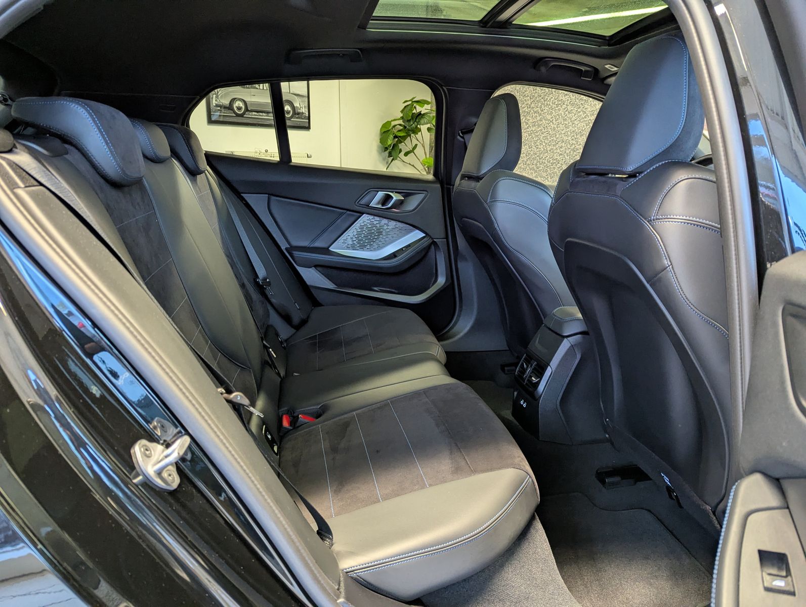 BMW 120 d M-Sport Panorama Driving Assistan-Plus AHK - Image 16