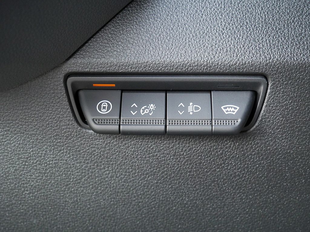 Fahrzeugabbildung Renault Master Kasten Extra L2H2 Blue dCi 130 AHK LED