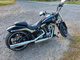 Harley-Davidson Breakout - Motorräder in Bremen