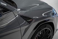 Urus 4.0 V8 SE GREY/BLACK ORANGE PANO B&amp;O