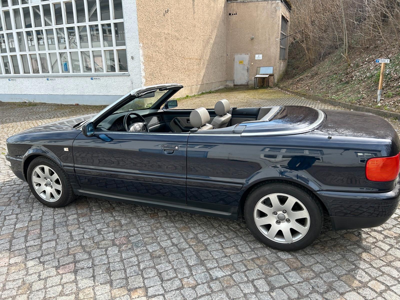 Audi 80 Cabriolet 1.8 20V mit Nappaleder