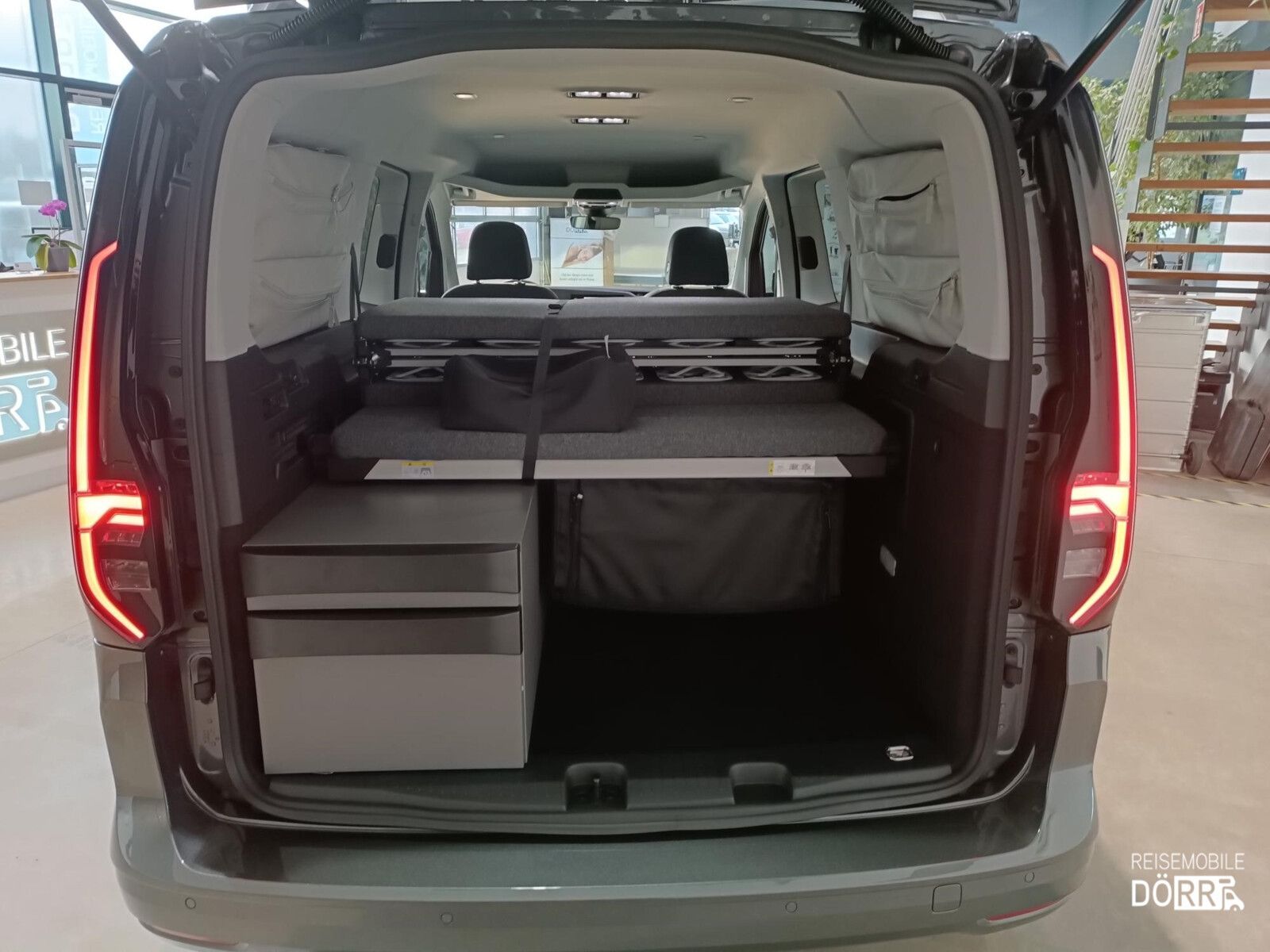 Fahrzeugabbildung Volkswagen Sonstige Caddy California Maxi DSG