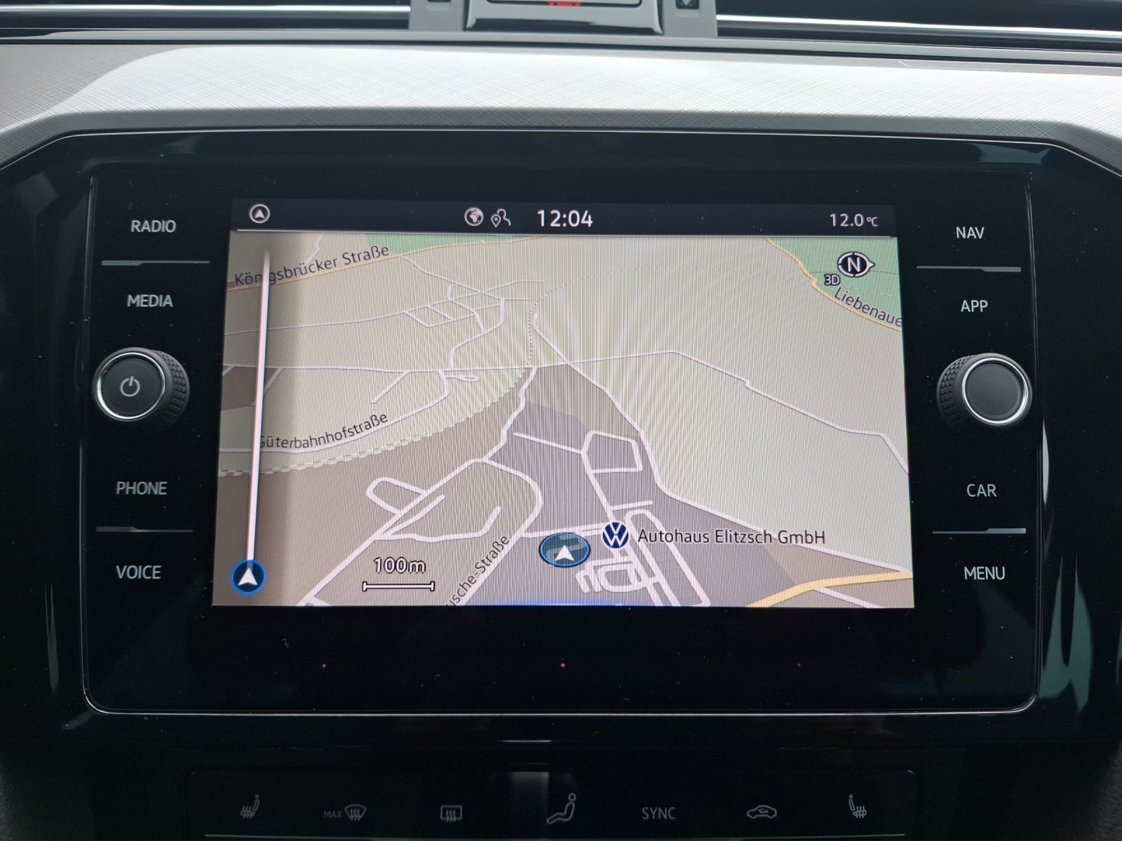 Fahrzeugabbildung Volkswagen Passat Variant TSI Business DSG Matrix Navi AID