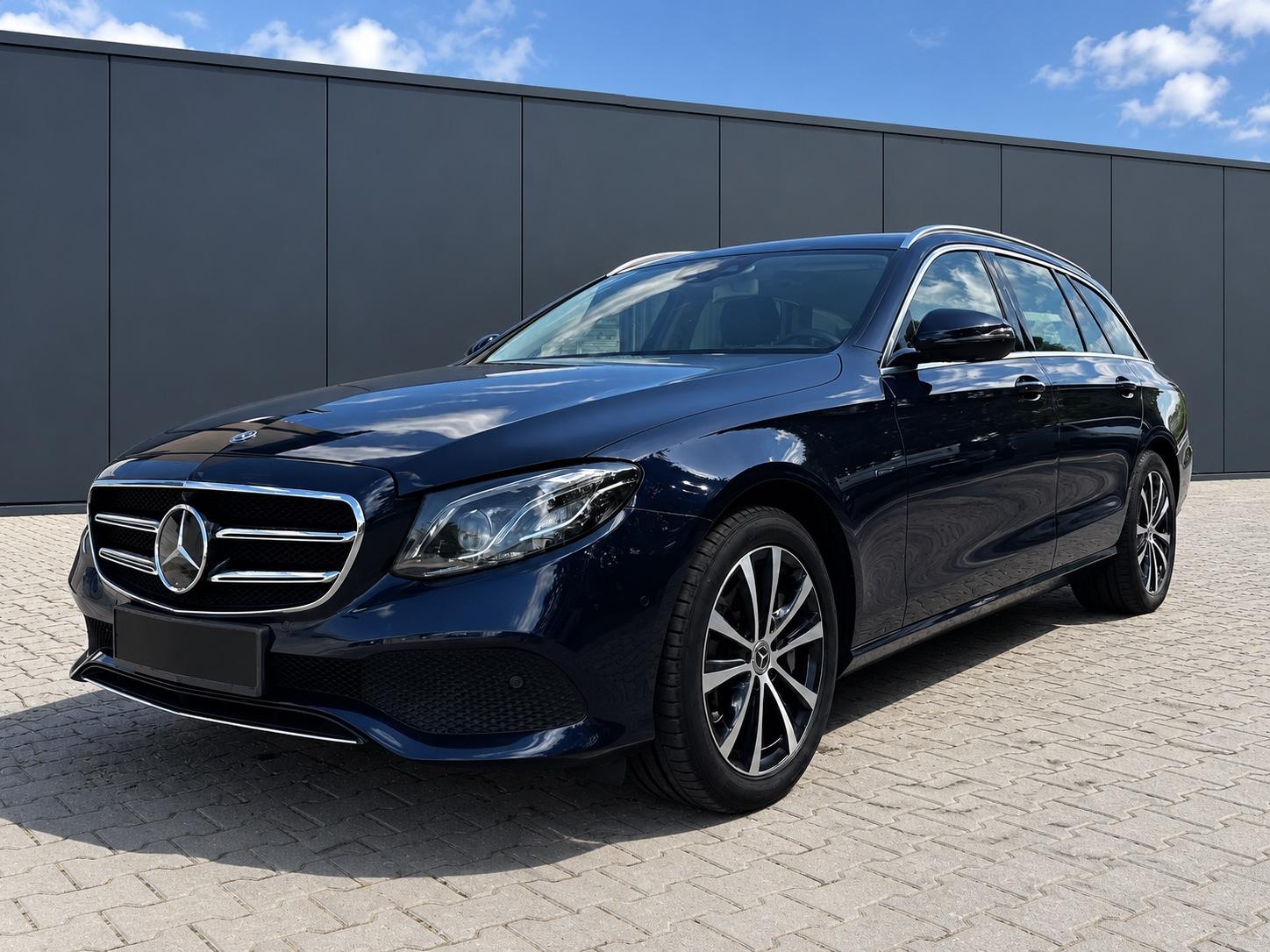 Mercedes-Benz E 300 E T-Model Navi hybrid/Diesel
