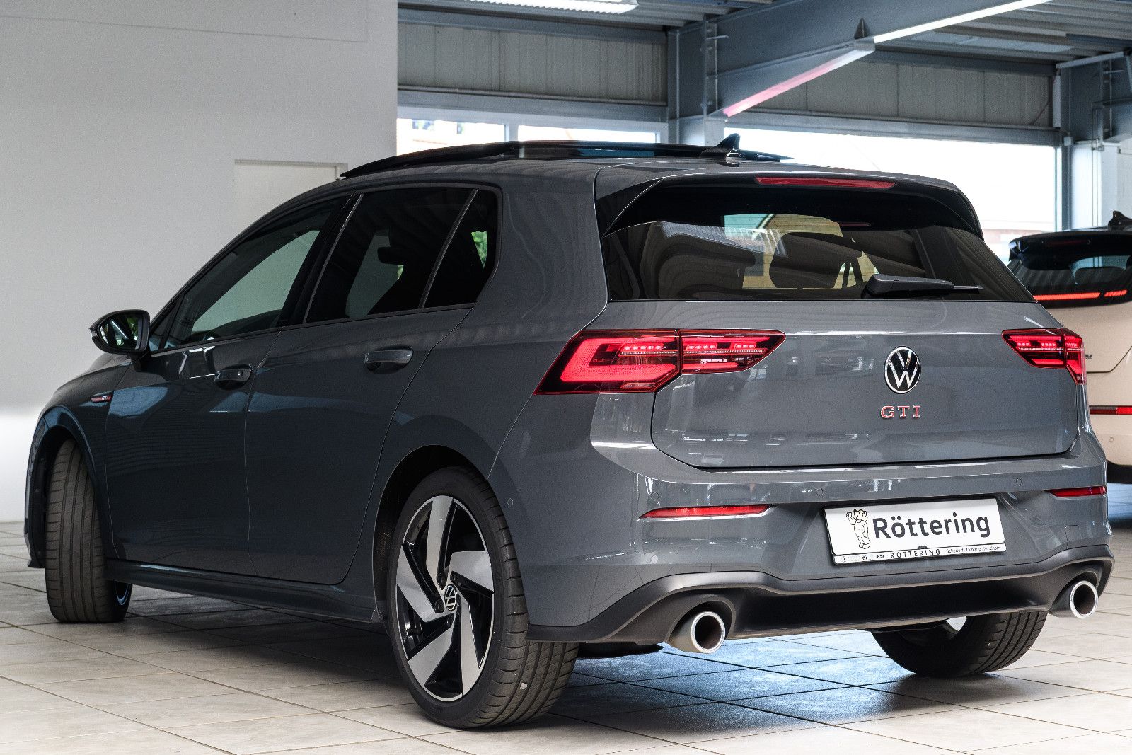 Fahrzeugabbildung Volkswagen Golf VIII GTI +Matrix +Panorama +LED +ACC