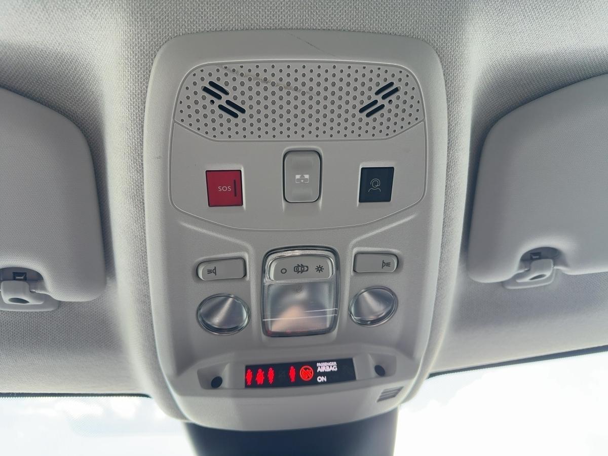 Citroën ë-C4 Shine 136