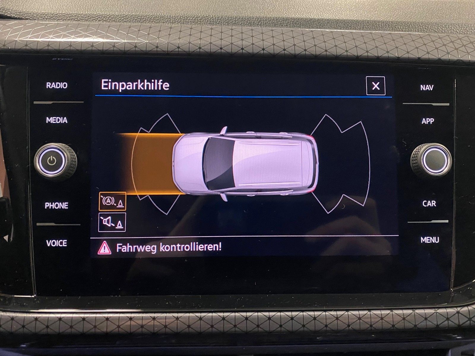 Fahrzeugabbildung Volkswagen T-Cross 1.0 TSI Style+AHK+4 Jahre GARANTIE+80tKM