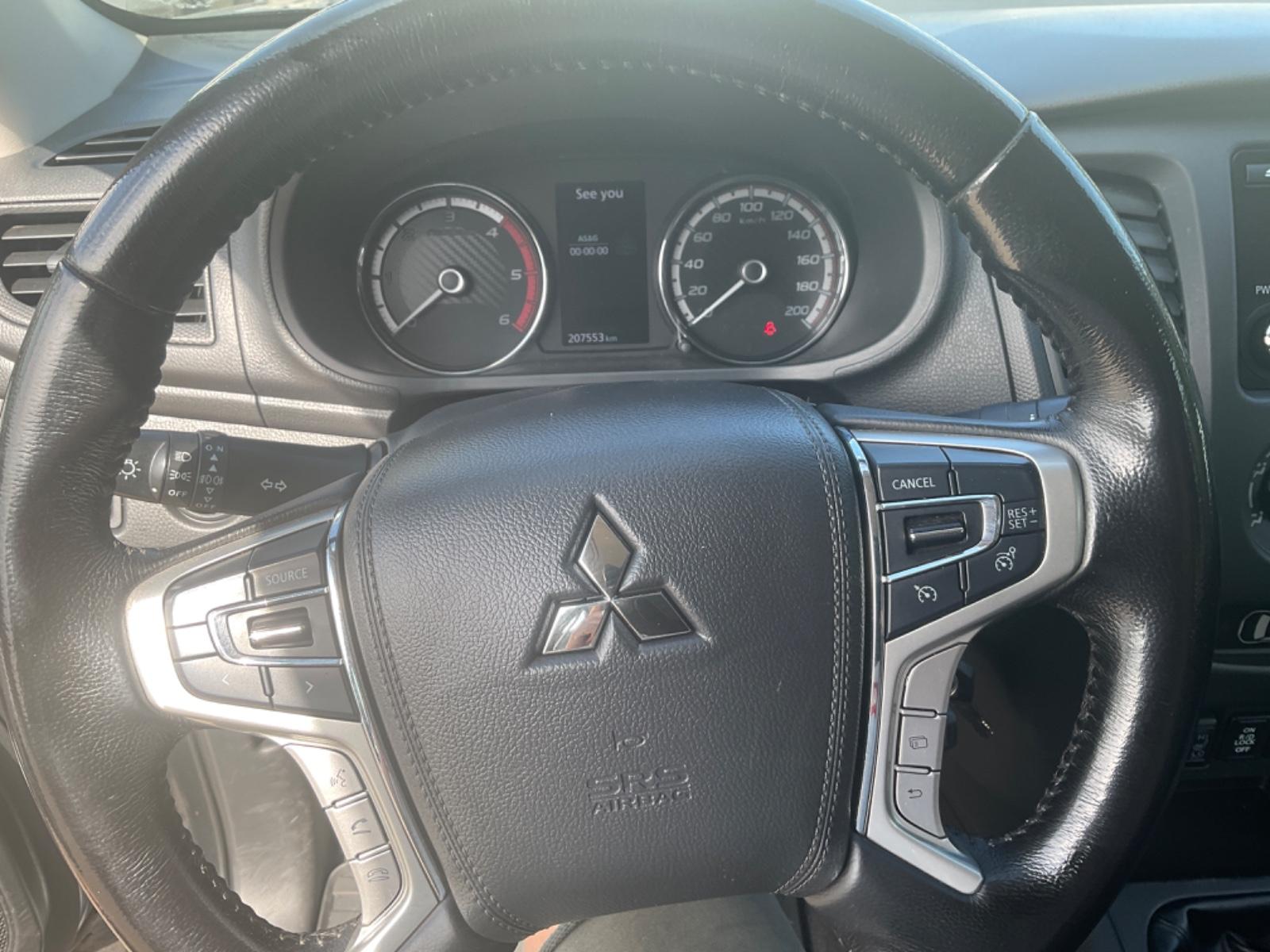 Mitsubishi L200 Basis Doppelkabine 4WD TÜV 03.2028 1HAND