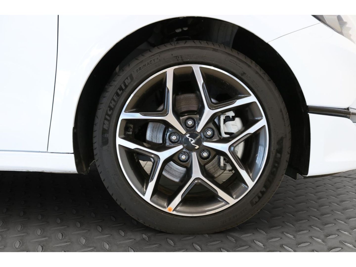 Fahrzeugabbildung Kia Ceed Ultimate Edition 1,5 T-GDi 48 V LED 17 Zoll