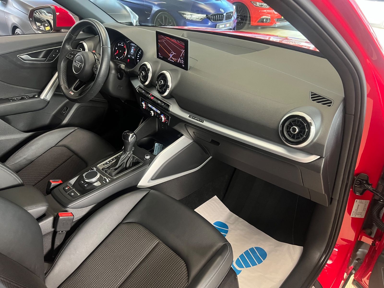 Fahrzeugabbildung Audi Q2 35 TDI quattro S line *PANORAMADACH*