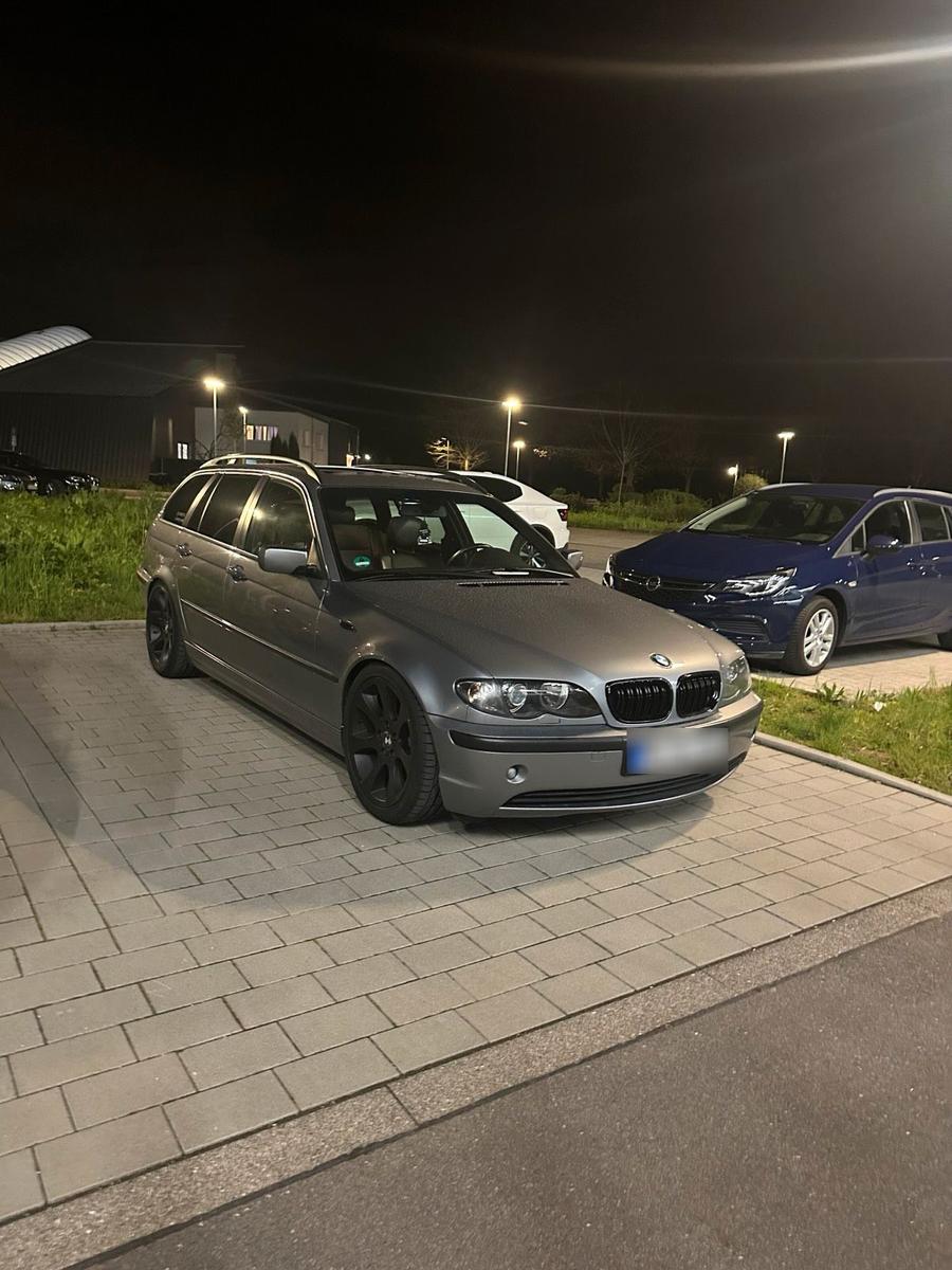 BMW 320