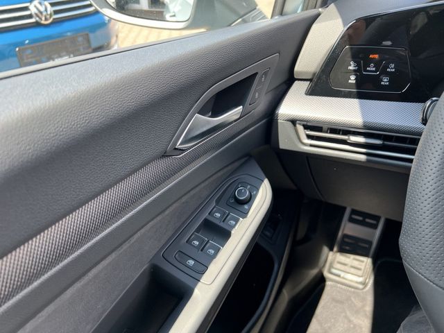 Golf VIII Variant R-Line 1.5 eTSI DSG