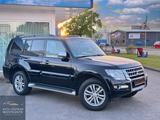 Mitsubishi Pajero 3.2 DI-D Top 7Sitzer AHK 3,5t KAMERA NAVI - Mitsubishi Pajero mit Diesel-Antrieb: Leder, Geländewagen, Automatik
