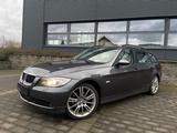 BMW 320D Touring *XEN+NAVI+PANO+LEDER* - BMW 320 aus 2005: Kombi, D