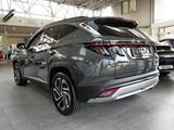 Hyundai TUCSON FL PHEV Prime*ECS*AssistP*360Kam - mit Hybrid-Antrieb: Grau, Geländewagen