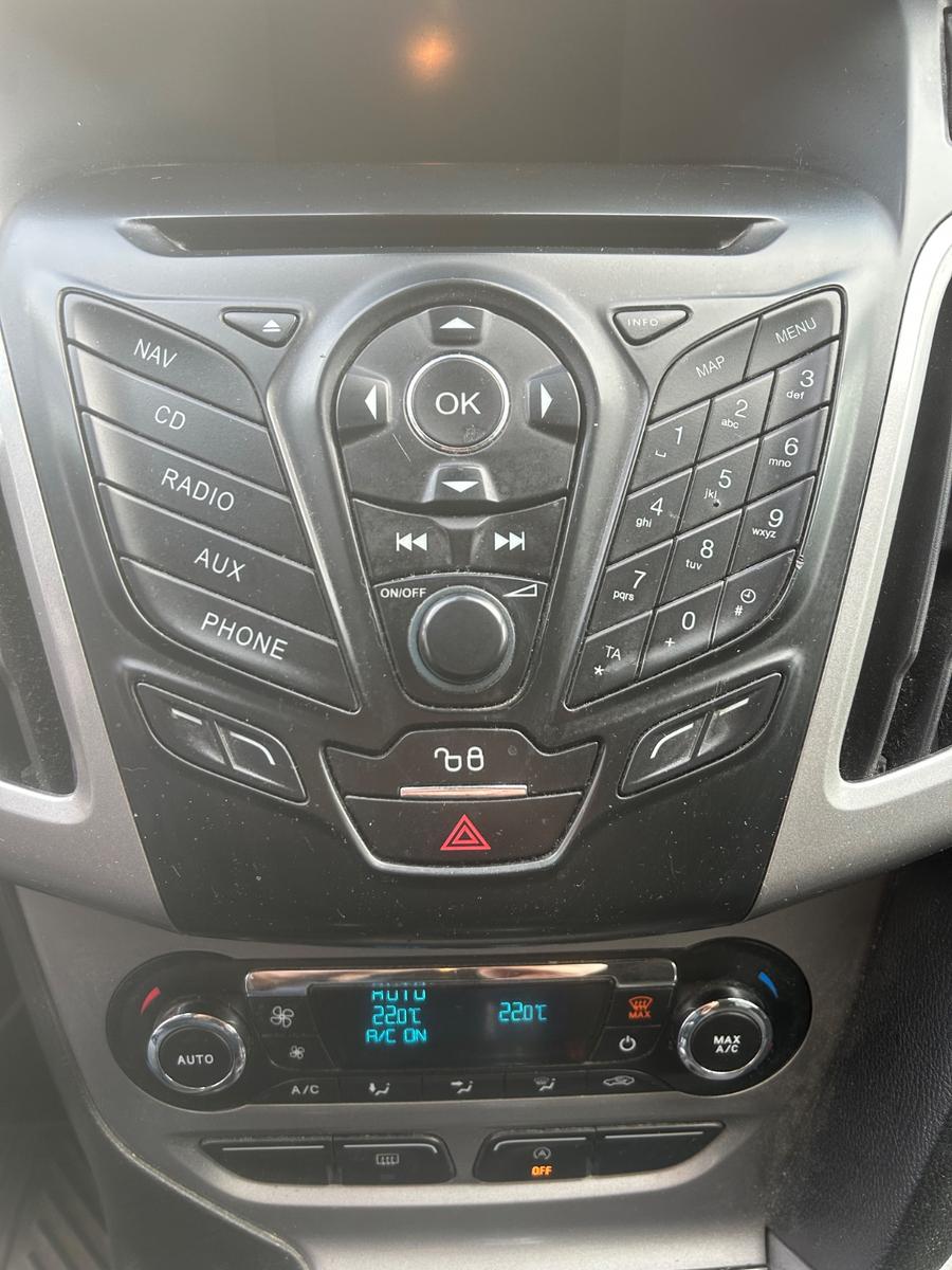 Ford Focus 2013 — photo 13