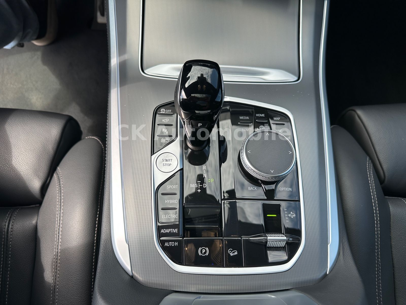 Fahrzeugabbildung BMW X5 xDrive45e M-Sport/Laser/Pano/Head-Up/360°/AHK