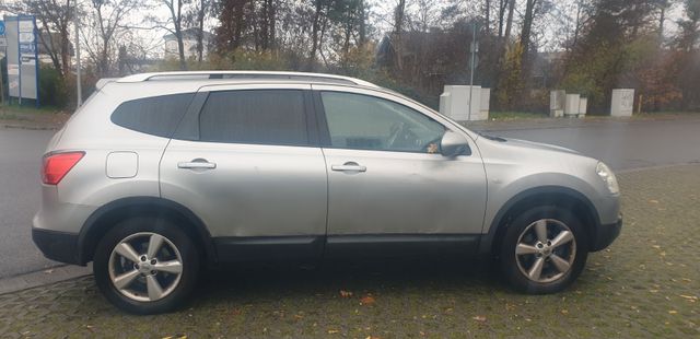 Nissan Qashqai+2