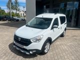 Dacia Dokker Stepway Celebration*SHZ,AHK,PDCh,RFK,Navi - Dacia: Kleinbus
