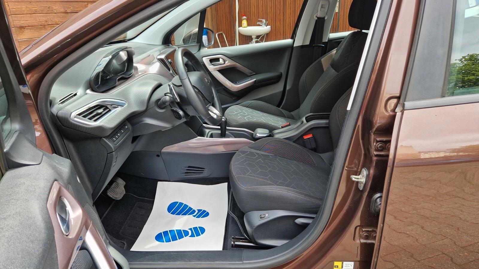 Peugeot 2008 Automatik, Start-Stop, PDC, SHZ, Tempomat