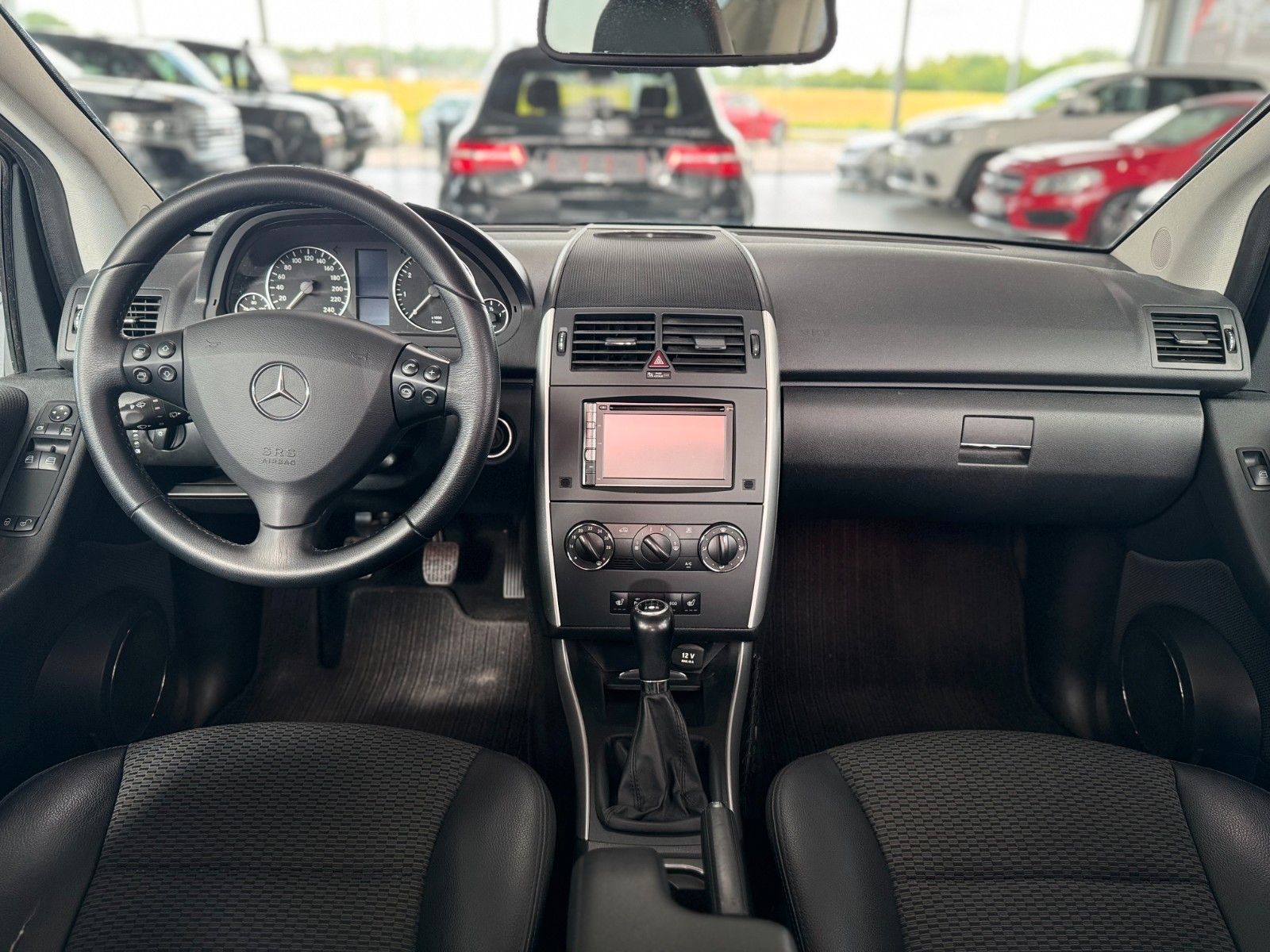 Fahrzeugabbildung Mercedes-Benz A 160 Avantgarde "Klima Parksensoren Sitzheizg."