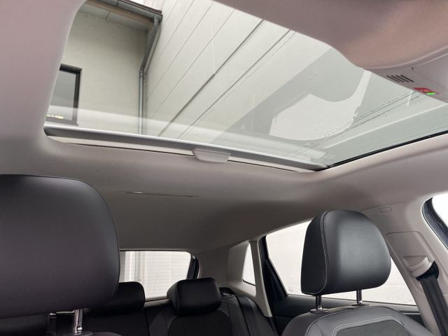 Polo 1.0 TSI DSG Style Pano/Kamera/AHK/IQ.Light
