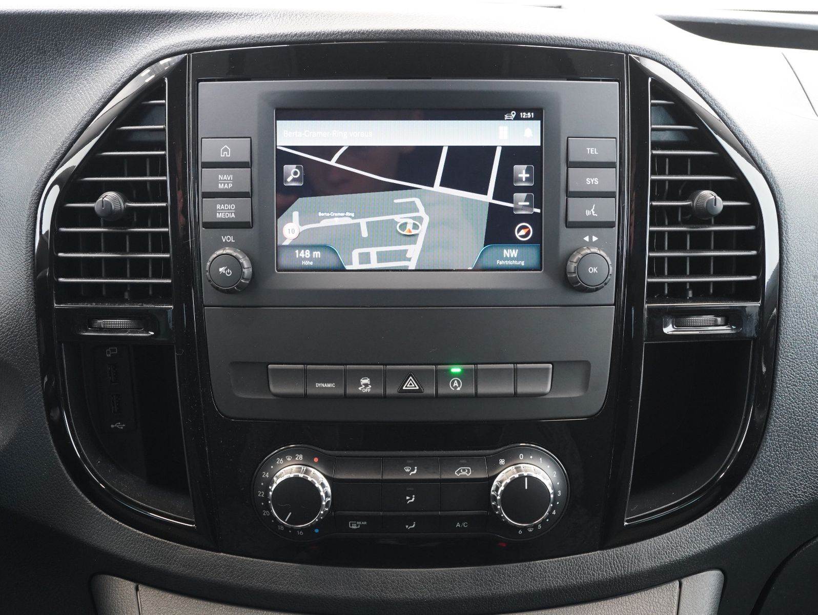 Fahrzeugabbildung Mercedes-Benz Vito Tourer 119 CDI Pro 4x4 lang PÖSSL VANSTAR