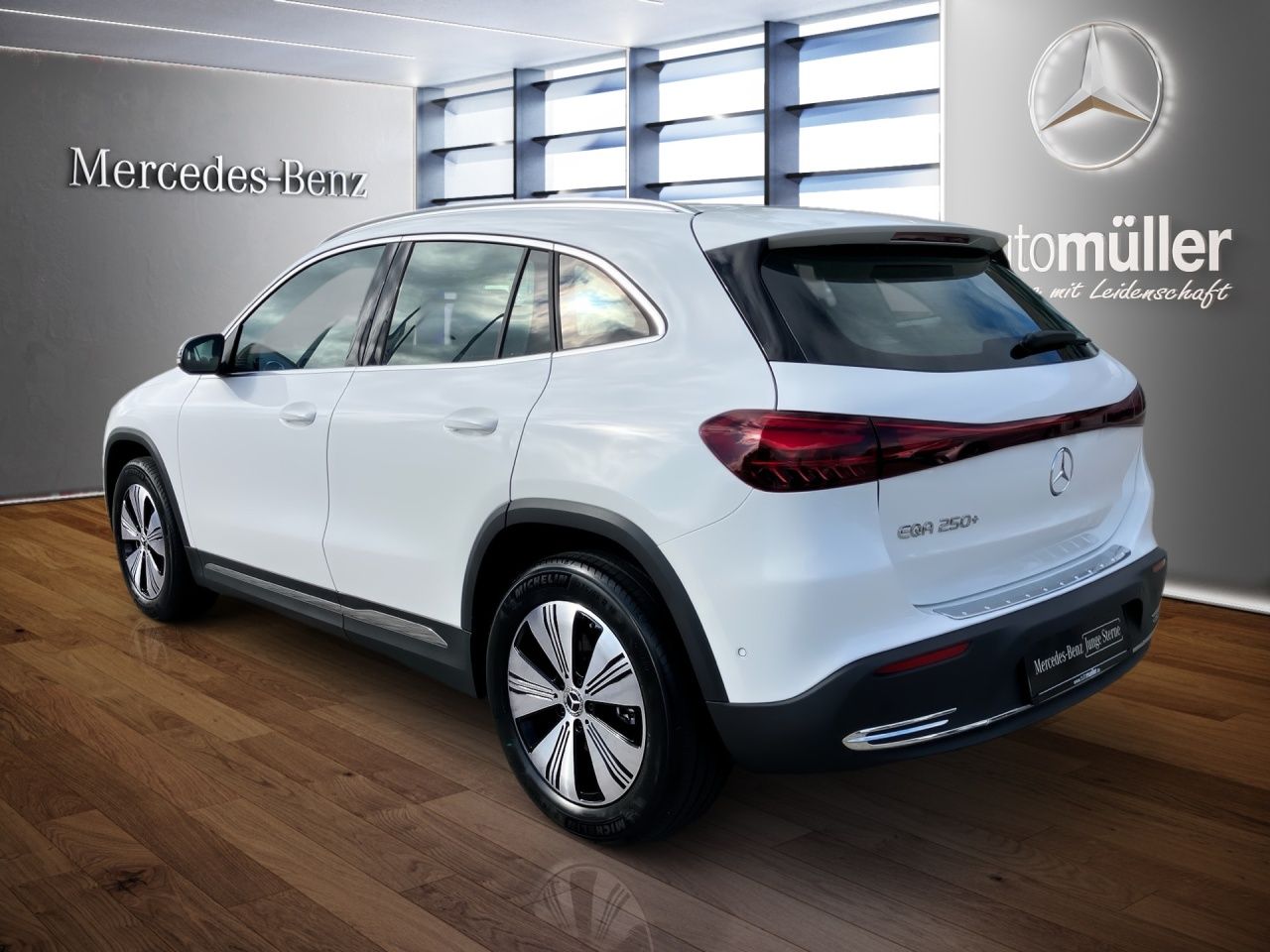 Fahrzeugabbildung Mercedes-Benz EQA 250+ BONUS+PANO+LENKRADHEIZ+KAMERA+