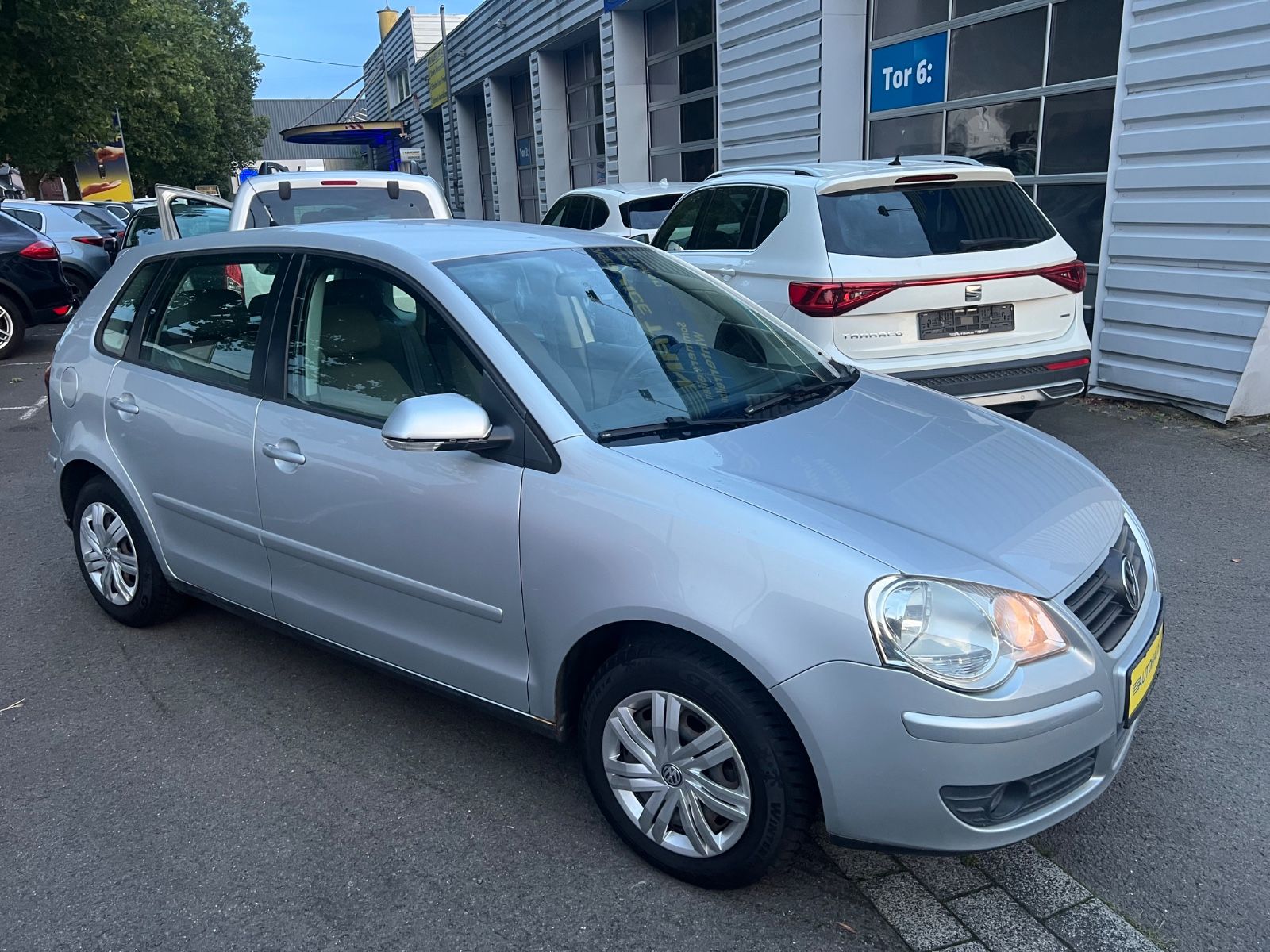 Fahrzeugabbildung Volkswagen Polo IV Comfortline *SITZHEIZUNG* TÜV NEU *