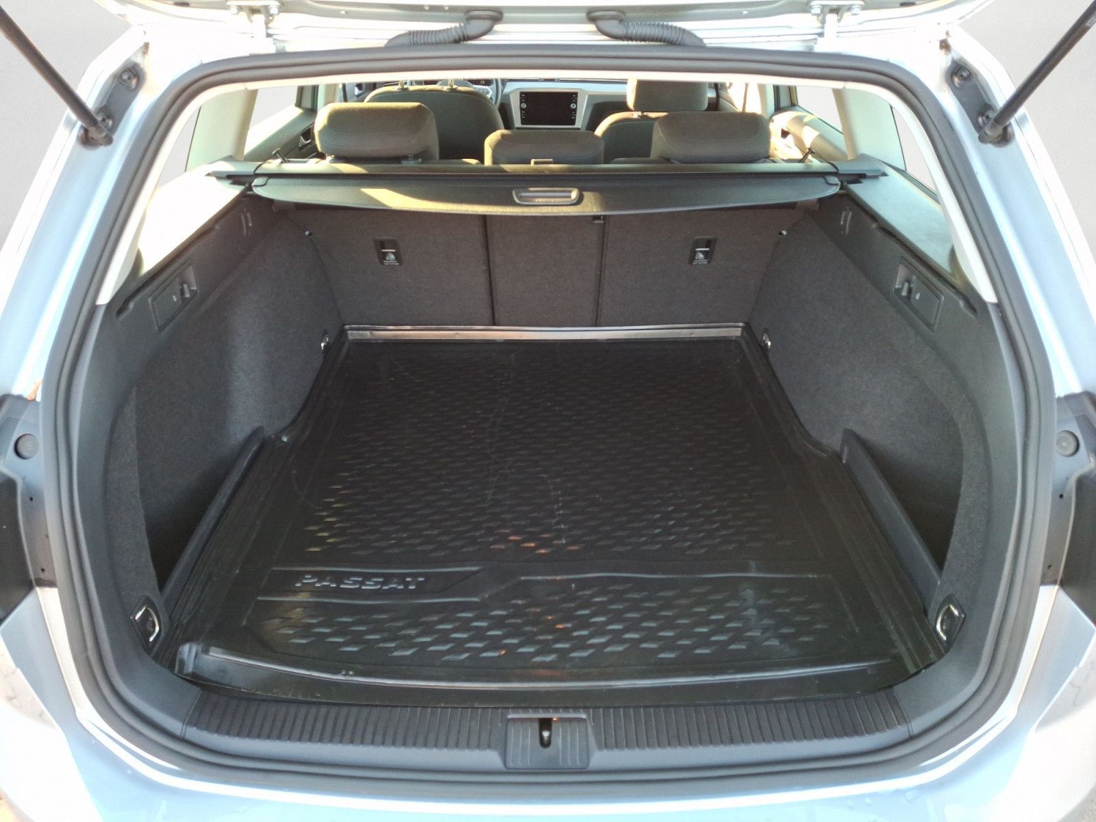 Volkswagen Passat Variant - Bild 13