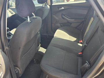 Ford Focus - 11