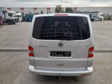 Volkswagen  T5 Transporter Kombi 9 Sitze AHK Klima TÜVneu - VW T5 Transporter von 2009