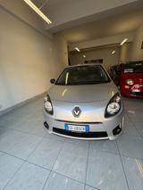 Renault Twingo 1.2 16V LEV Yahoo! - silberne Renault Twingo