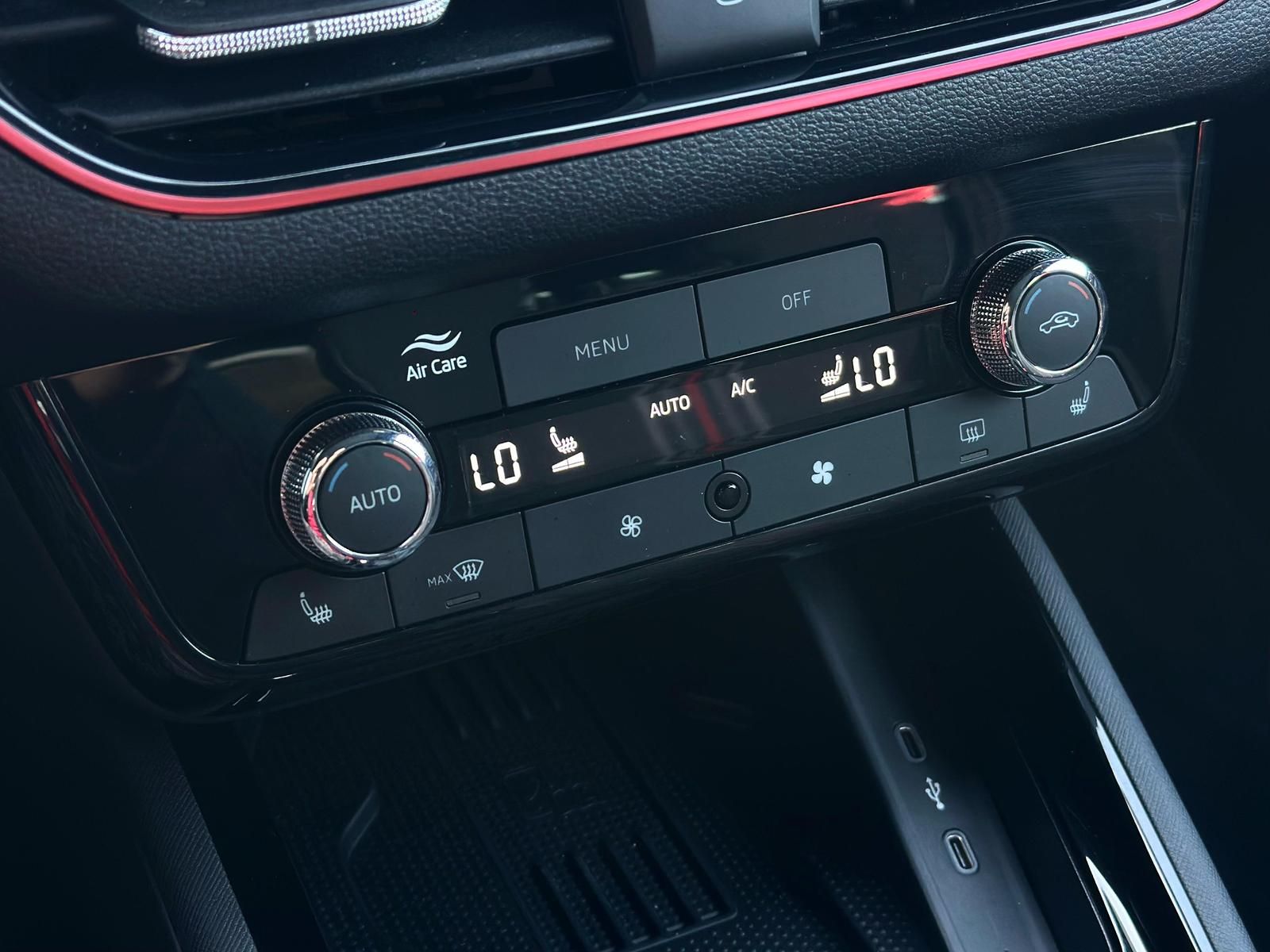 SKODA Kamiq 1.5TSI MONTE CARLO MATRIX#ACC#SPUR#PANO#FH - Image 14