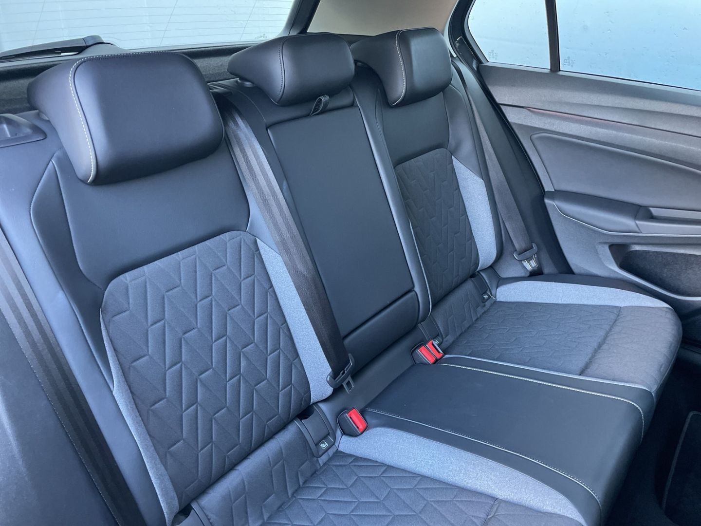 Golf VIII 1.5 eTSI DSG Goal AHK/Kamera/LED Plus/