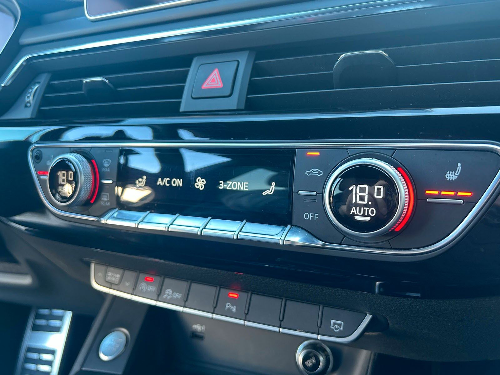 Fahrzeugabbildung Audi A5 Sportback*LED*Ambiente*CarPlay*Soundsystem*