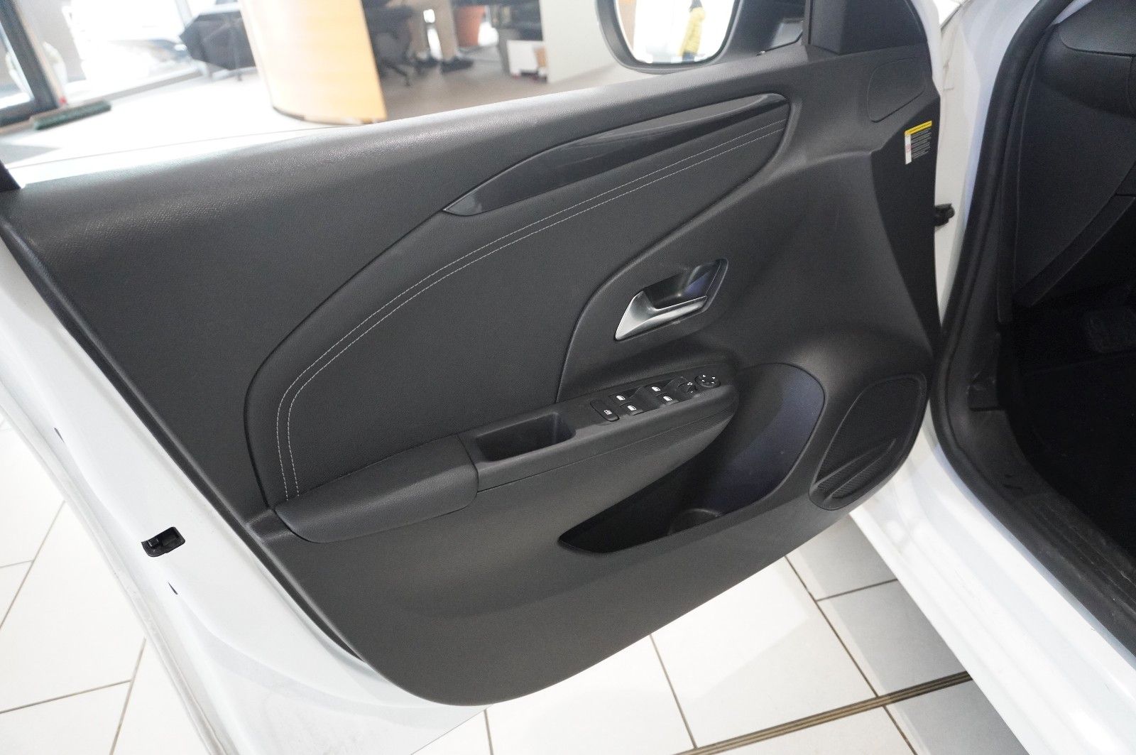 Fahrzeugabbildung Opel Corsa F 1.2T ELEGANCE NAVI/LED/VIRT/KAMERA/DAB+