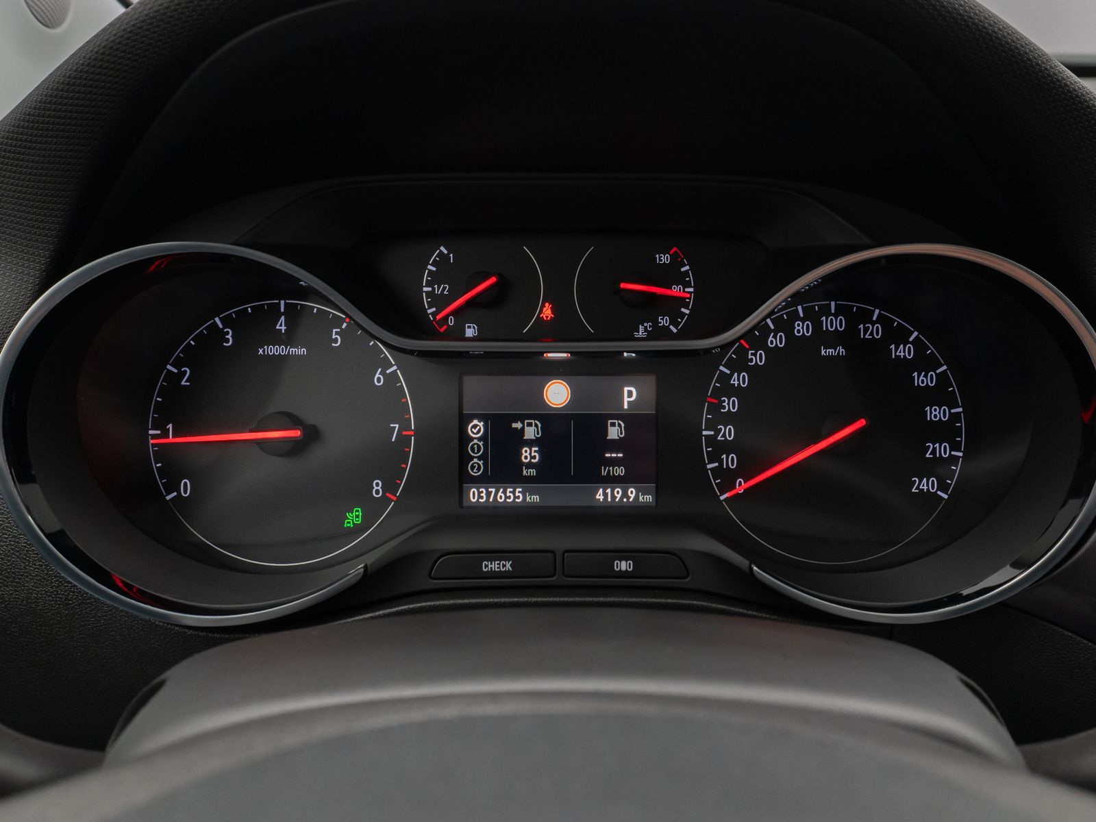 Fahrzeugabbildung Opel Crossland Innovation Kamera Navi L-hzg LED AHK