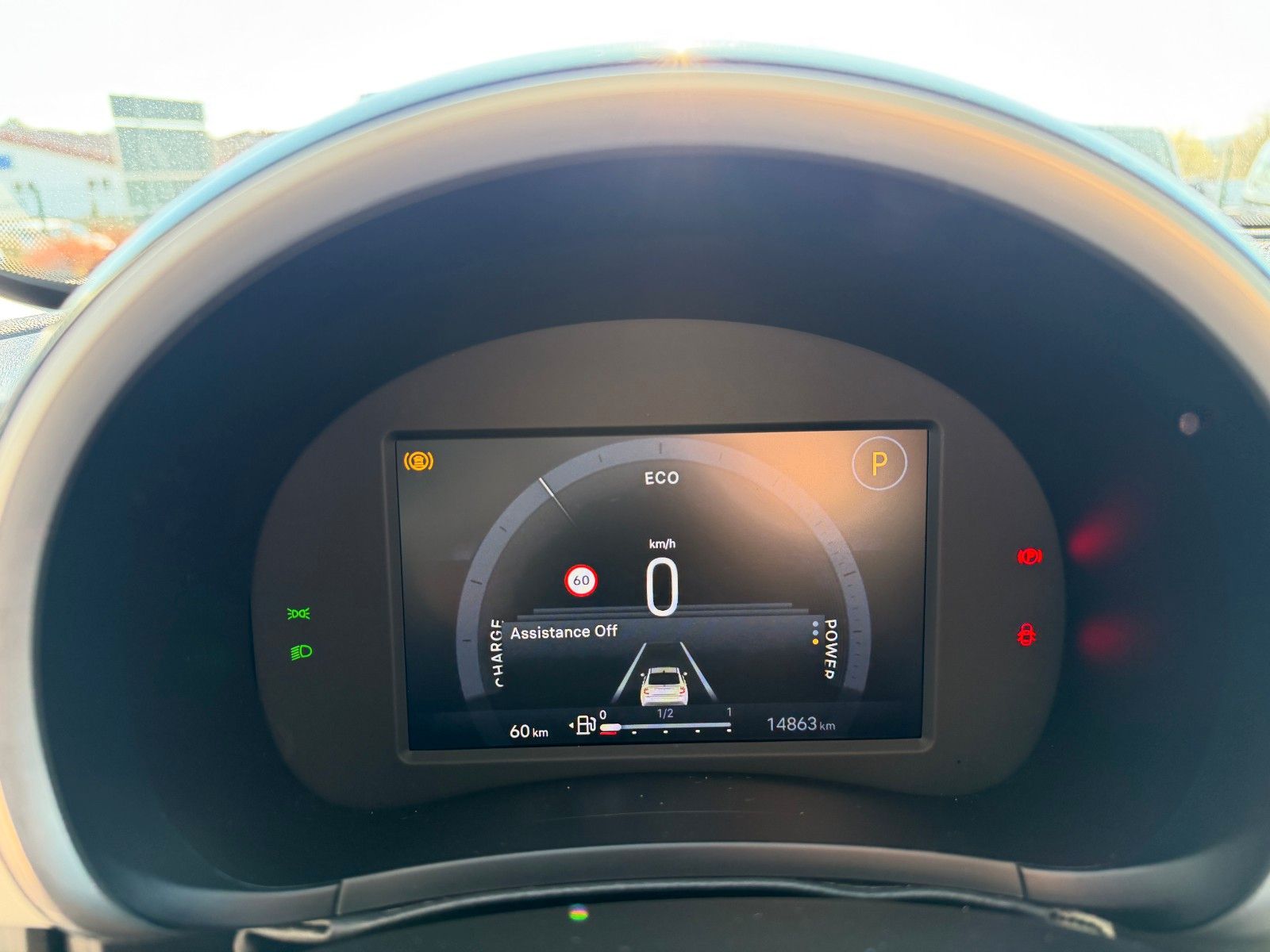 Fahrzeugabbildung Fiat 600 Hybrid La Prima R-Kamera+Massage+LED+8-Fach
