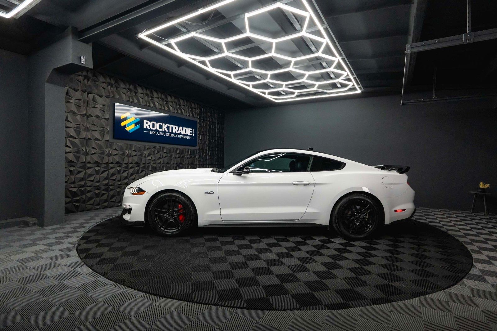 Fahrzeugabbildung Ford Mustang Shelby GT 500 5.0 V8 Performance PREMIUM