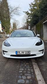 Tesla Model 3 SR, 03/2022, 25.000 km MwSt. ausw.