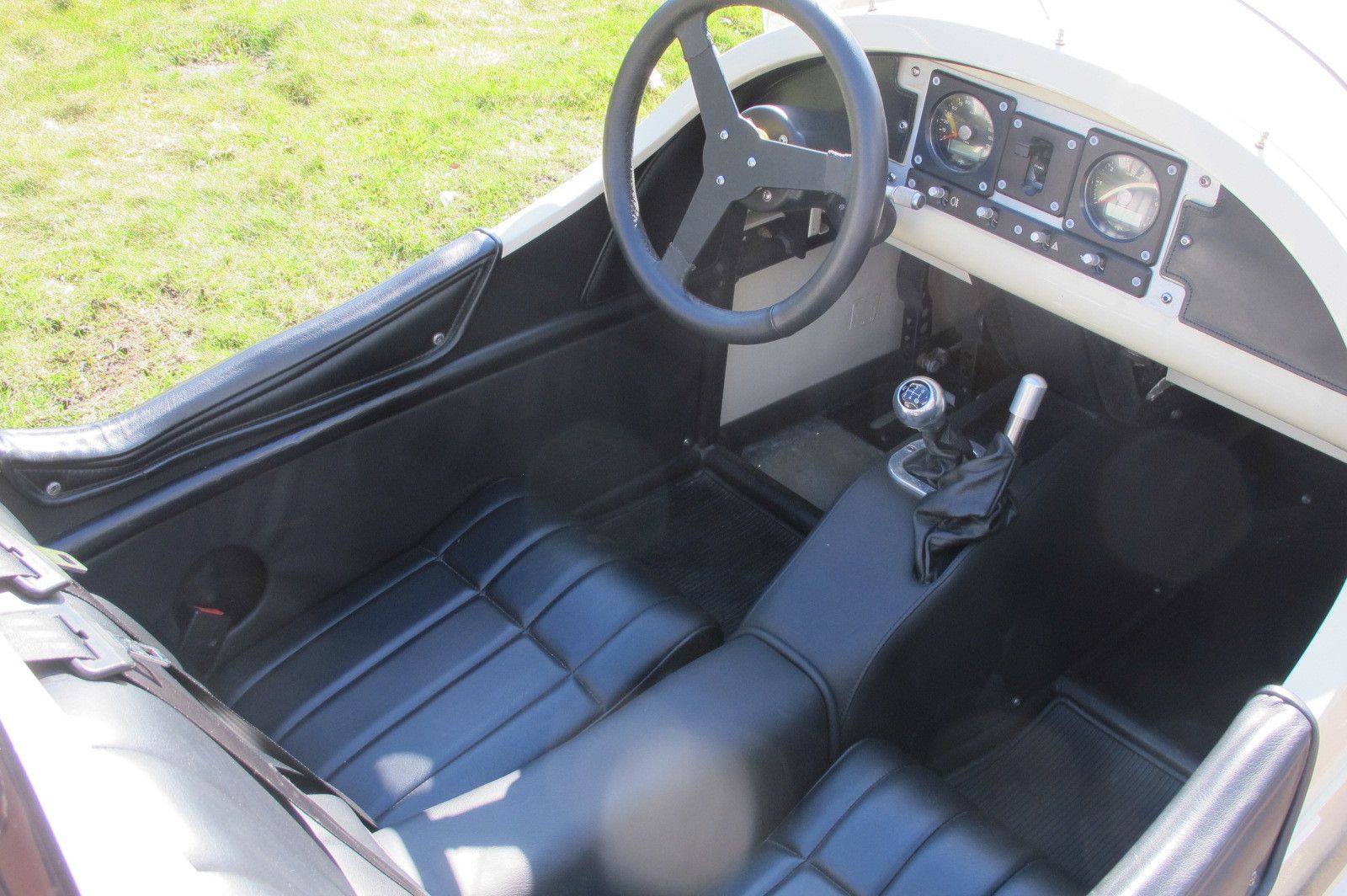 Fahrzeugabbildung Morgan 3 Wheeler Langversion bis 1,98m 1 von10 weltweit