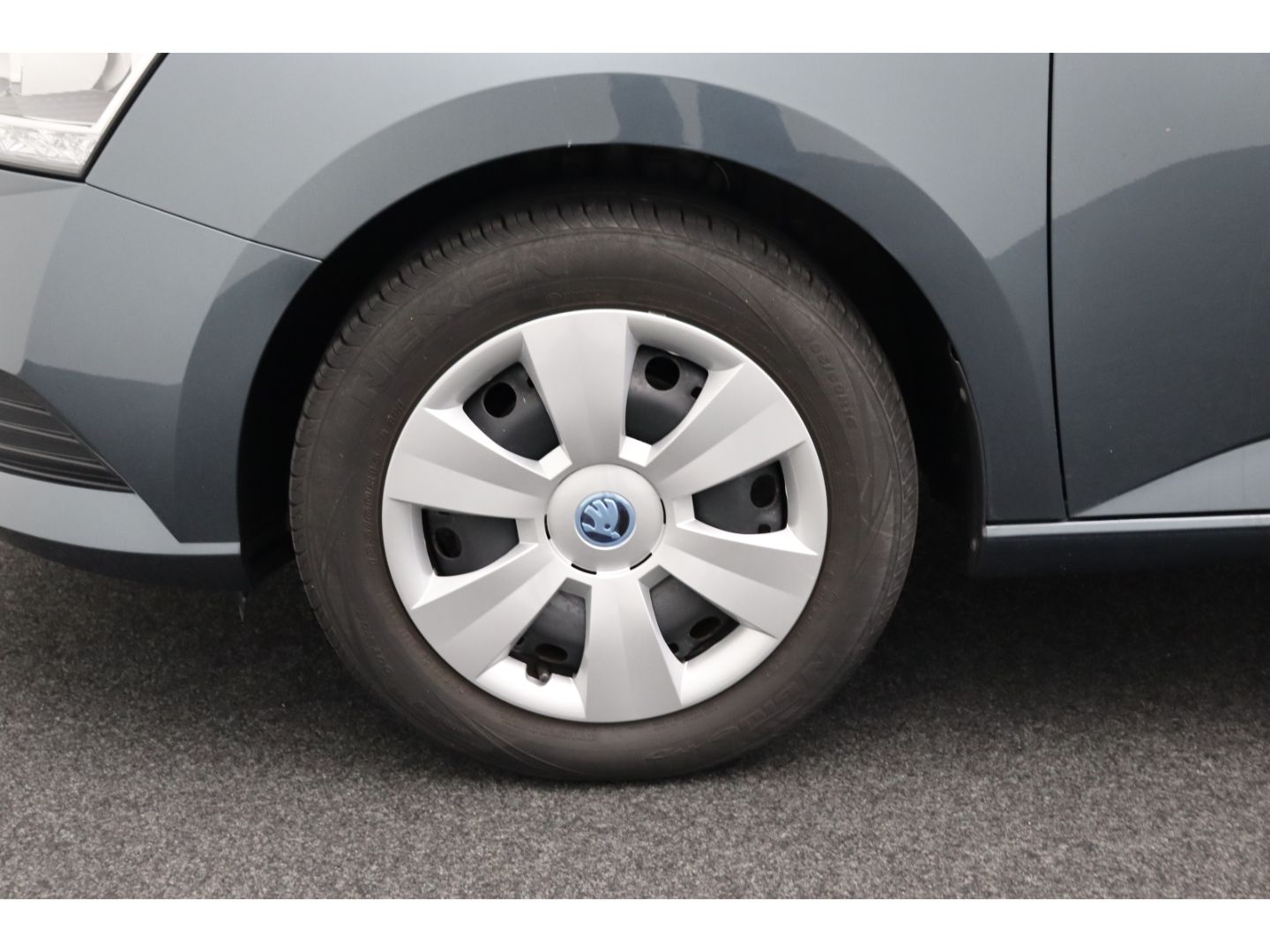Fahrzeugabbildung SKODA Fabia Cool Plus 1.0 MPI  Klima el.SP Spieg. behe
