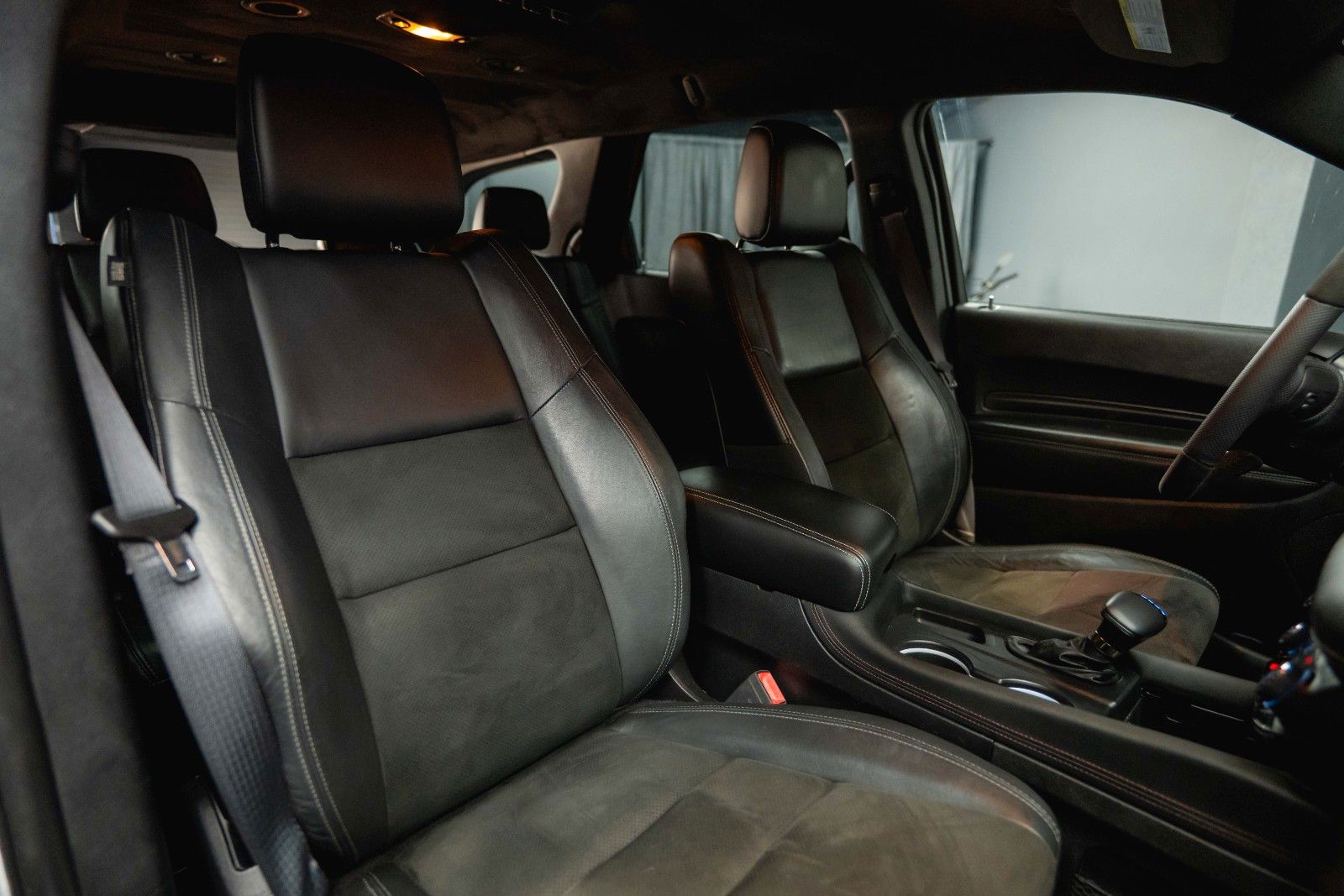 Fahrzeugabbildung Dodge Durango 5.7 V8 R/T SRT 4x4 Night-Paket Modell 22